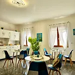 I Nidi Di Dommos - Nel Centro Storico Di 3*