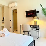 I Nidi Di Dommos - Nel Centro Storico Di B&B