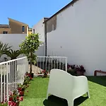 I Nidi Di Dommos - Nel Centro Storico Di B&B 오로세