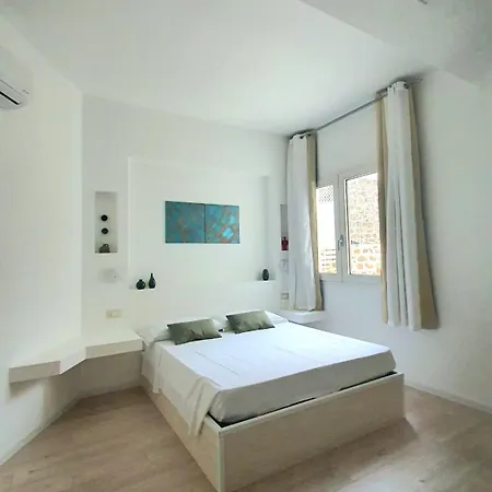 I Nidi Di Dommos - Nel Centro Storico Di 3* Orosei